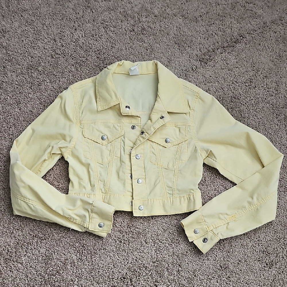 Cream Cropped Jean Jacket with Classic Collar